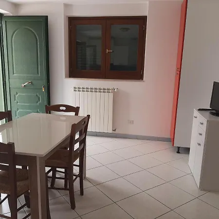 Casa Dipendente Casal Velino